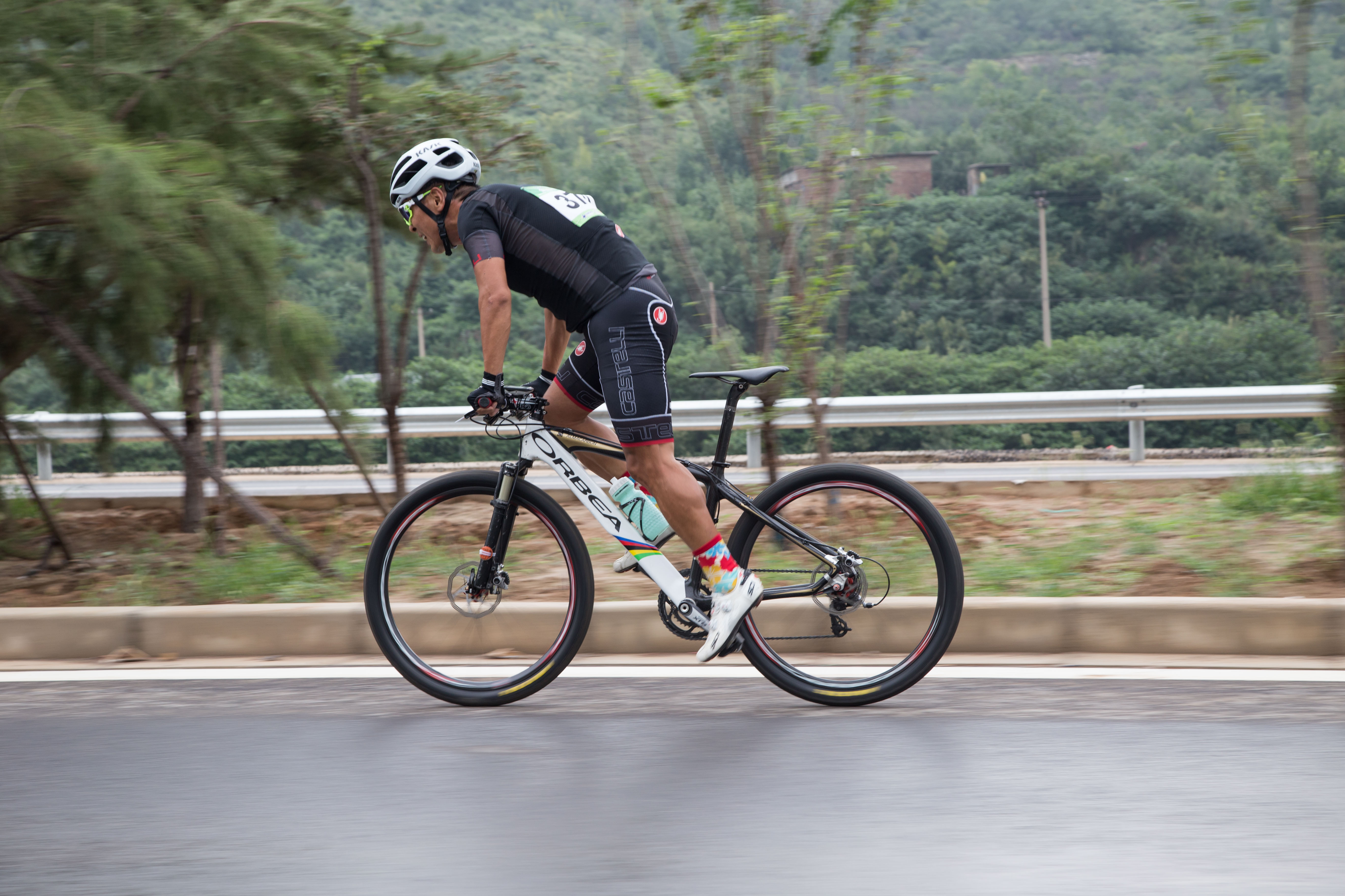 单反相机拍运动场景技巧,用什么软件能让单反相机自动抓拍