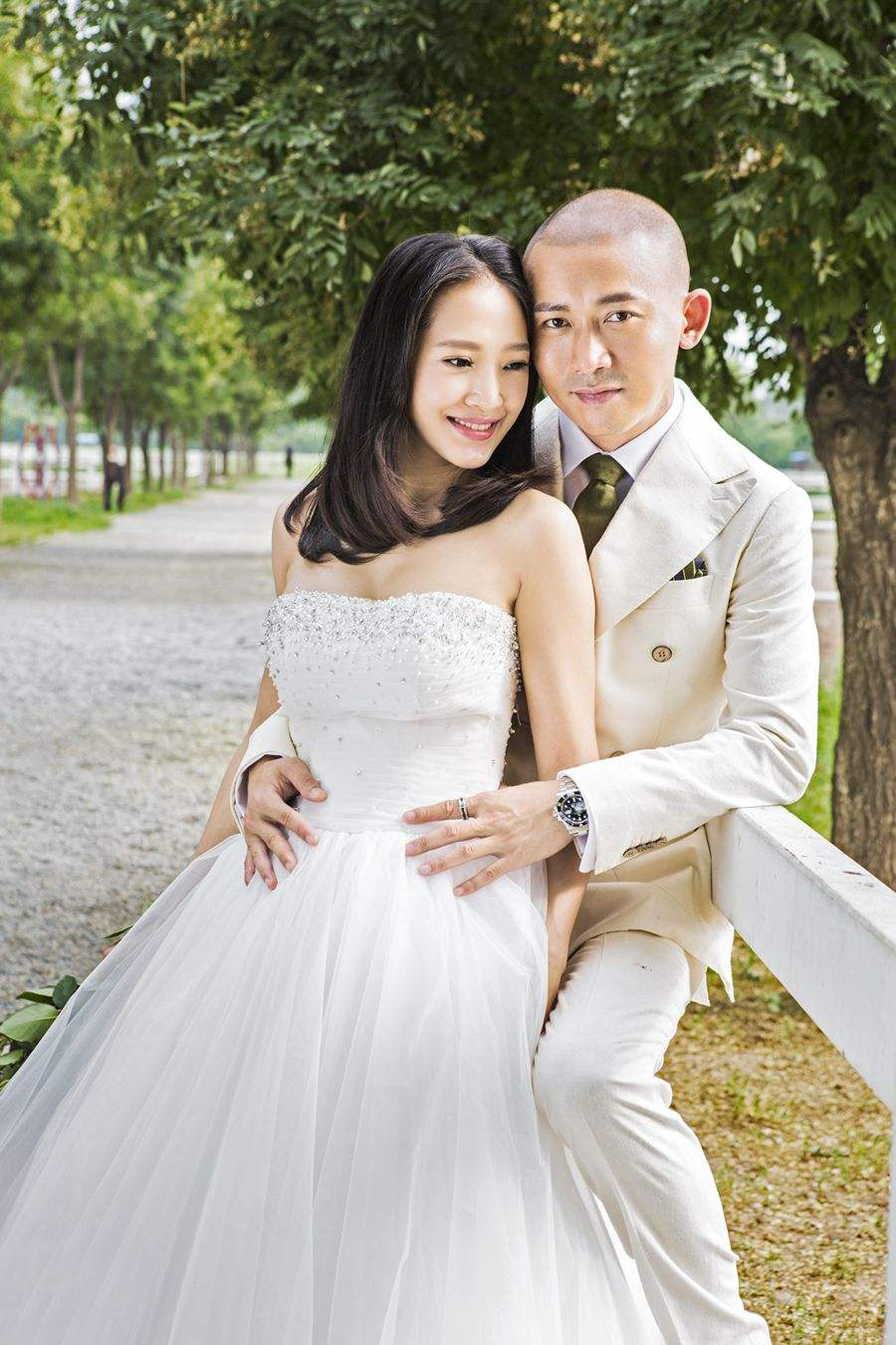 著名演员聂远：风雨中贤妻高擎爱的旗帜