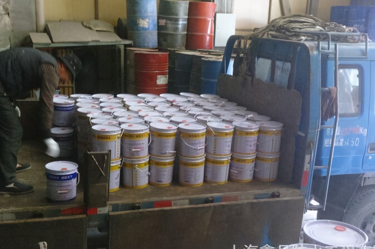 聚氨酯堵漏剂的使用方法视频,聚氨酯胶堵漏