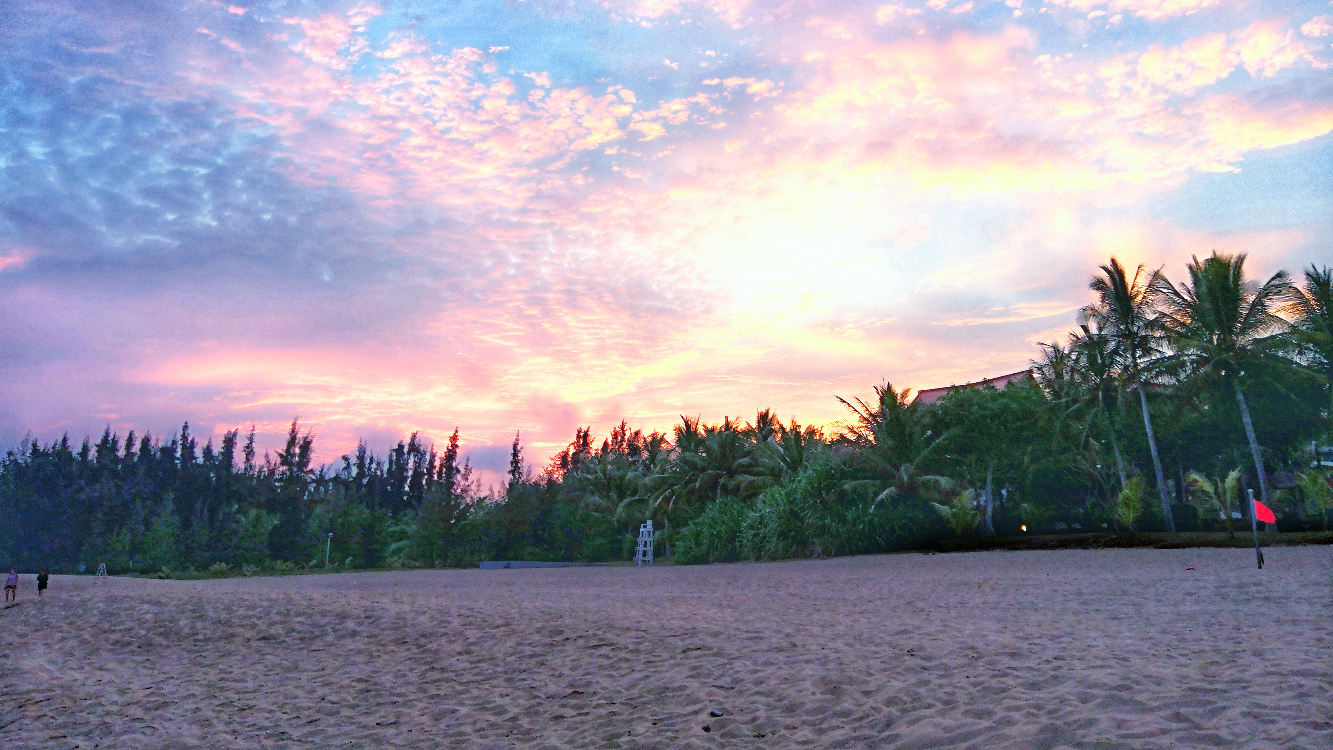 三亚如何找性价比高的住宿,三亚的高端酒店怎么选