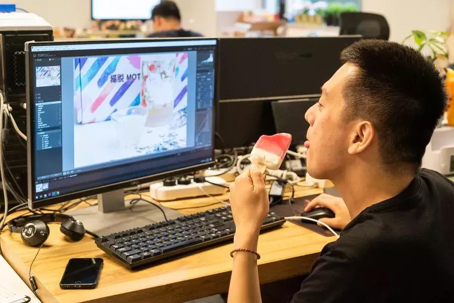 网上很火的冰淇淋试吃,试吃九个冰淇淋