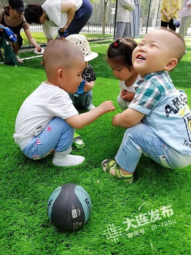 大连有多少块标准足球场,大连足球场建在什么位置