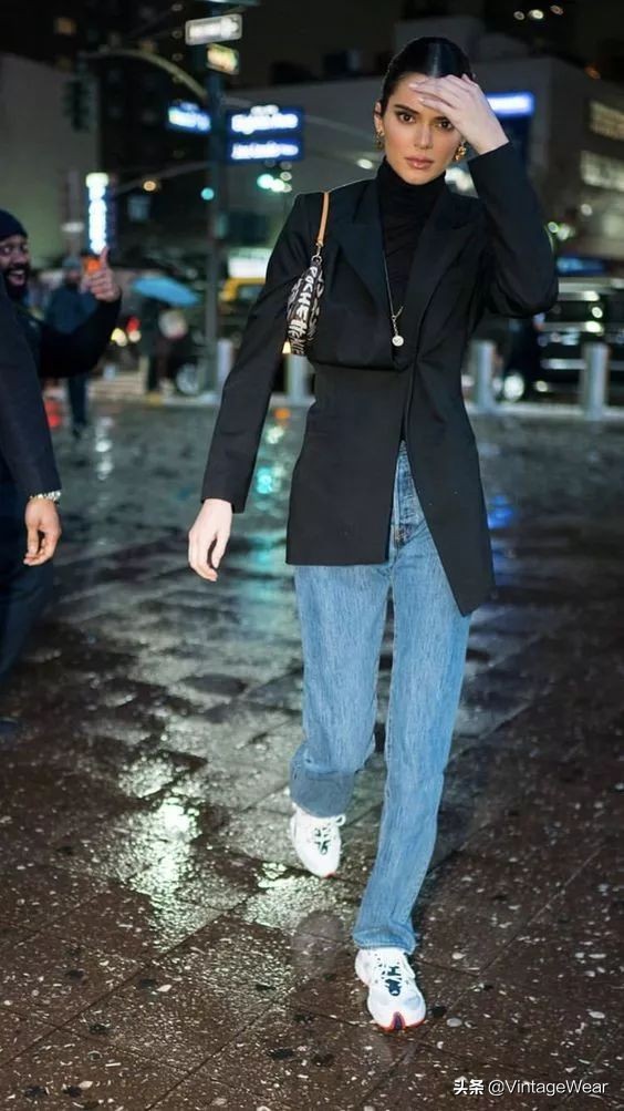 很难买到的lv到哪里买,现在的lv能买吗