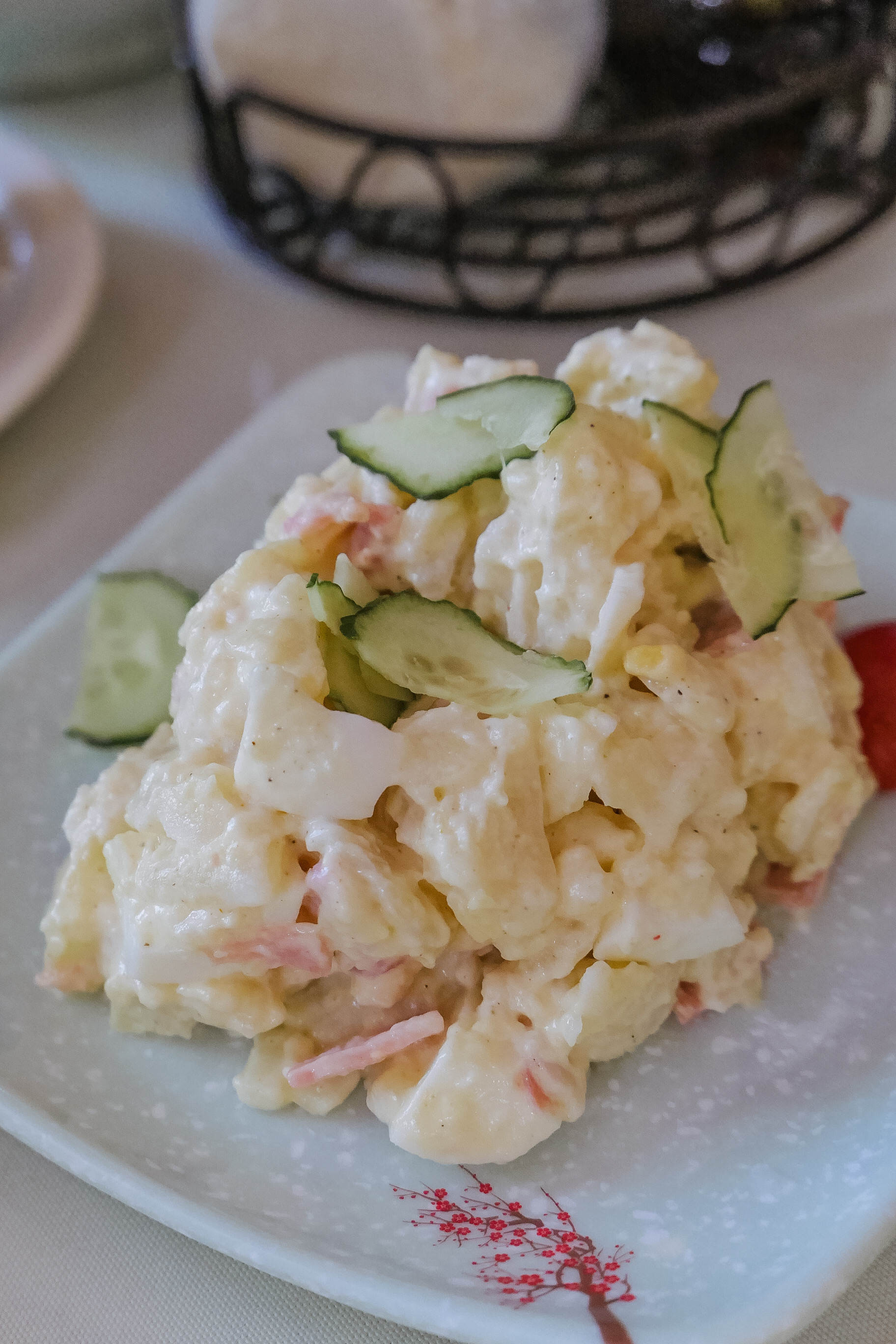 在天津，百十年来西餐一直和煎饼果子si“盟兄弟”？