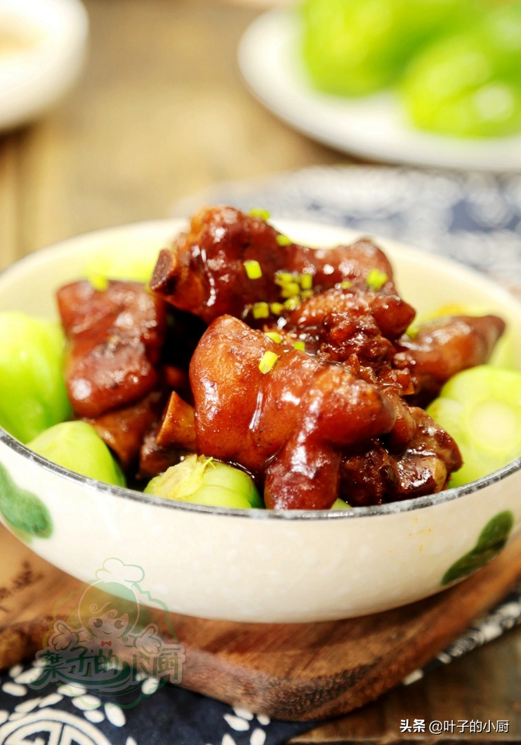 猪蹄炖好后有很大腥味怎么解决,做熟的猪蹄有腥味怎么补救