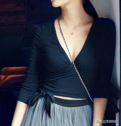 夏天穿上既好看又凉快的t恤衫,适合夏天穿的t恤风格