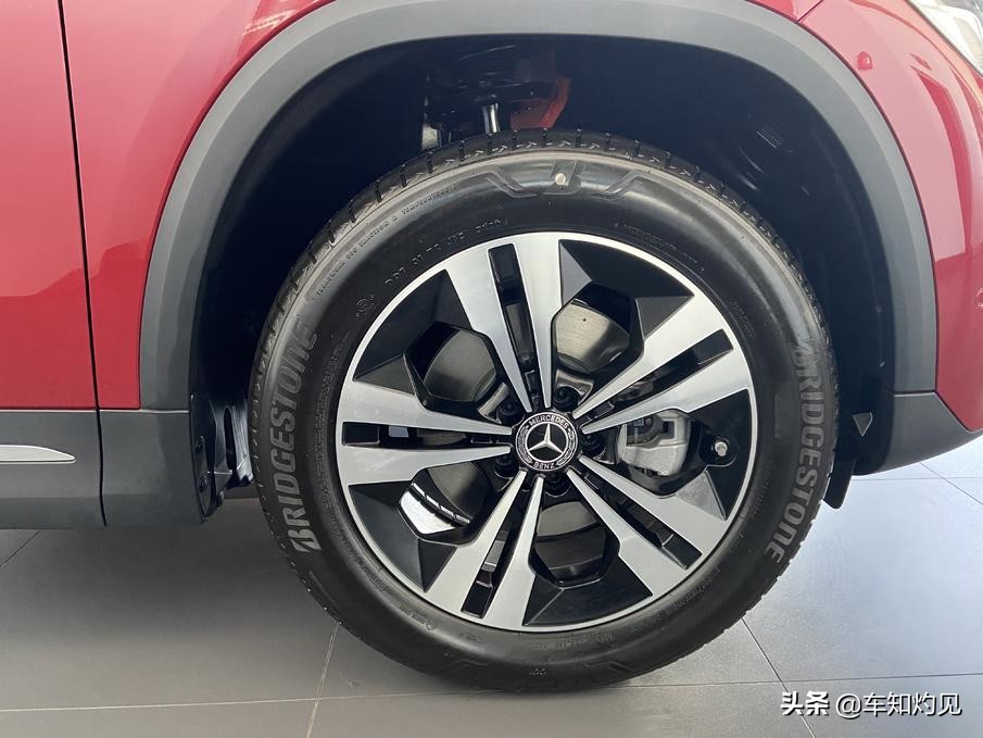 年轻人买奔驰性价比高,年轻人值得入手的国产车suv