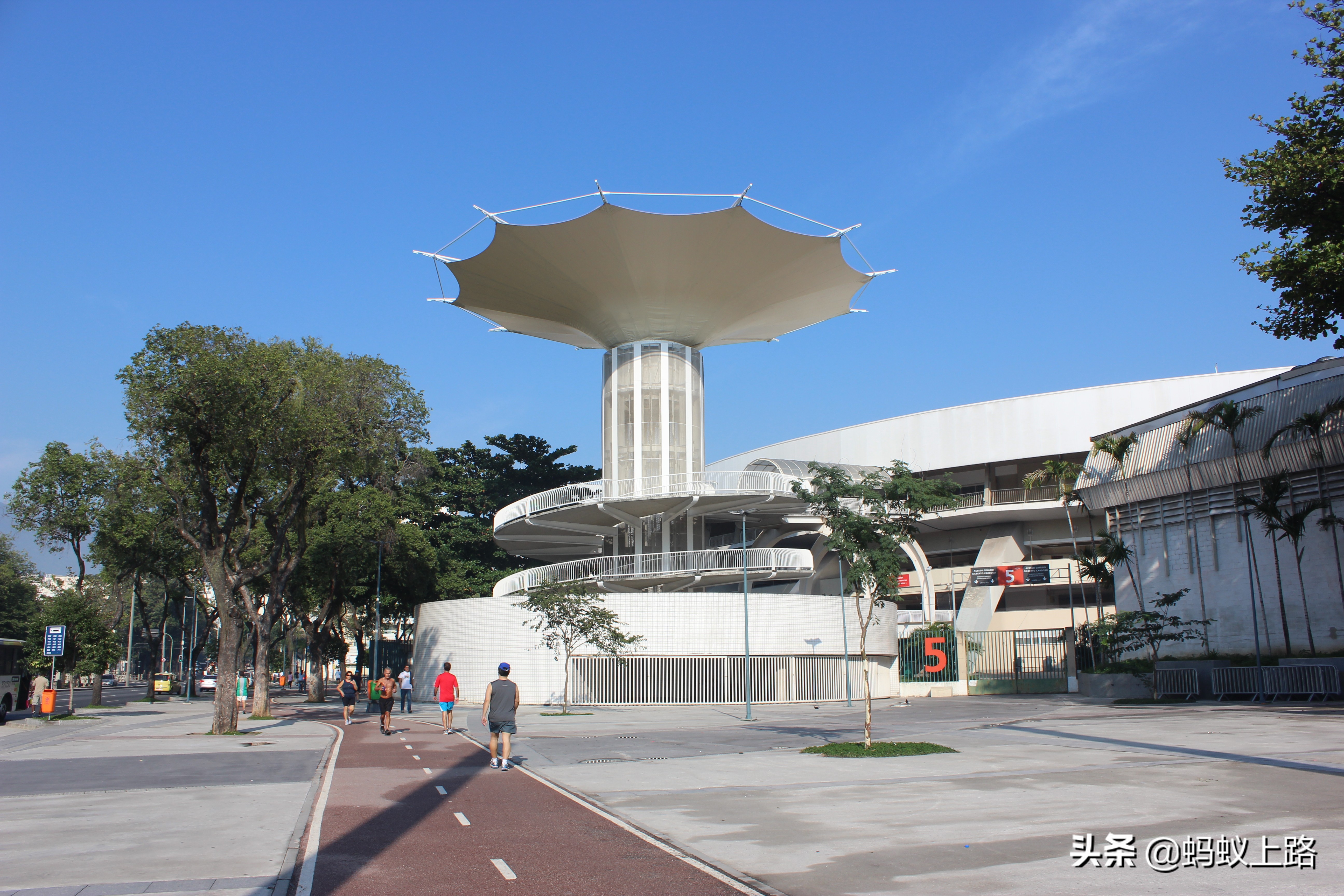 上帝之城巴西,上帝之城里约热内卢耶稣雕像