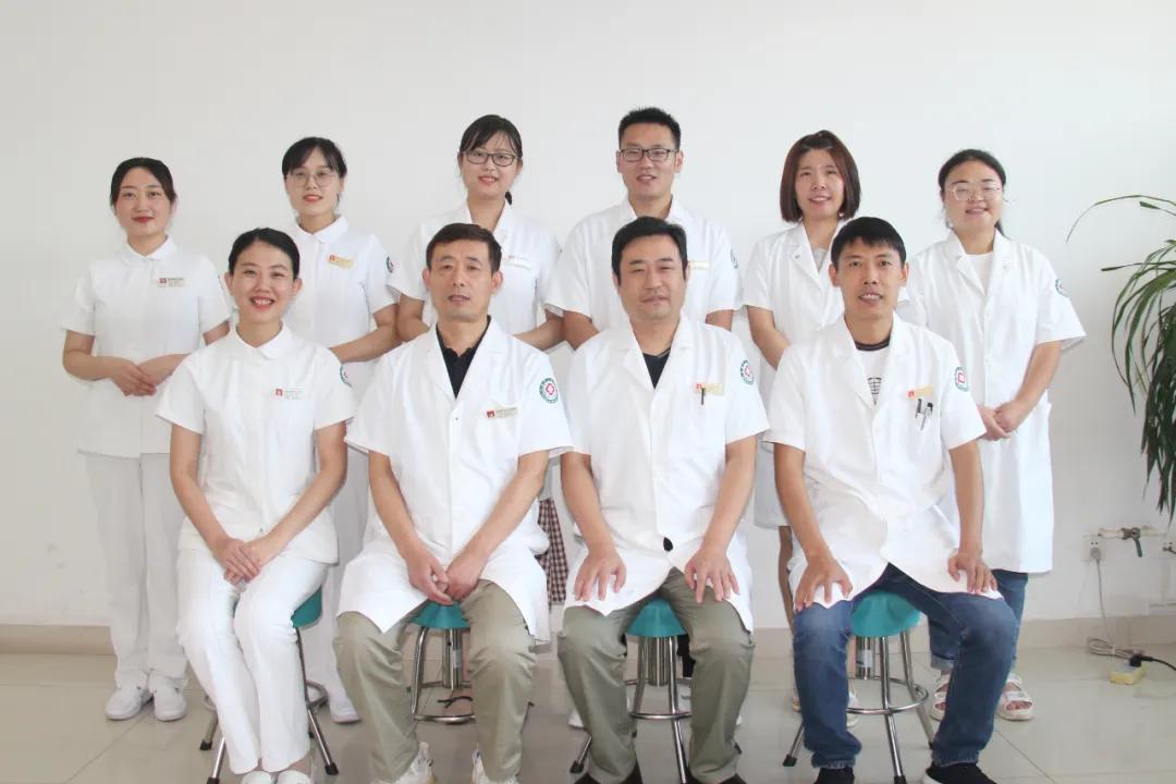 老人视力模糊眼睛失明怎么救治,八旬老人双目失明怎么办