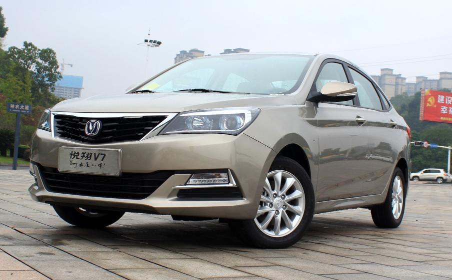 油老虎汽车一公里油耗多少,百公里4个多油的国产车