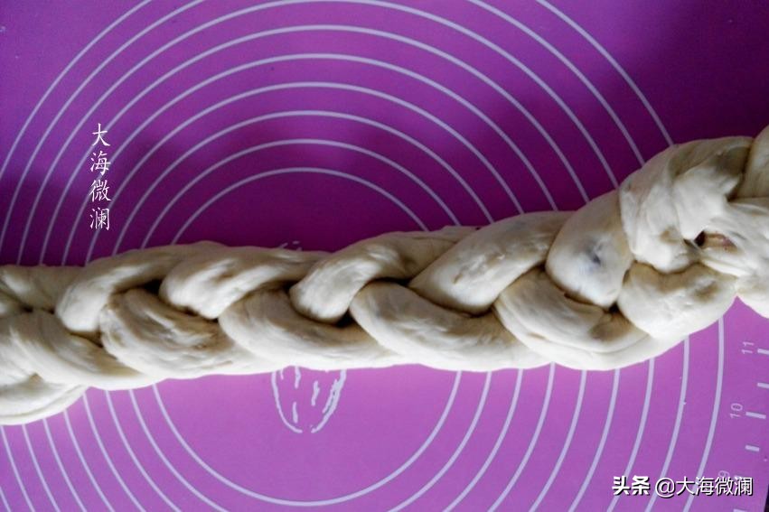 只要稍加干预，面包机也能玩花样，柔软拉丝好吃到停不下来