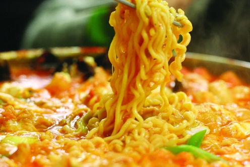 日本方便面和中国方便面的区别,关于方便面的冷知识和解决方法