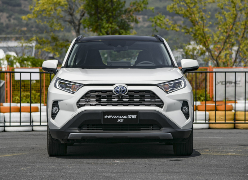 丰田新款车推荐10到13万车,丰田热卖的三款车