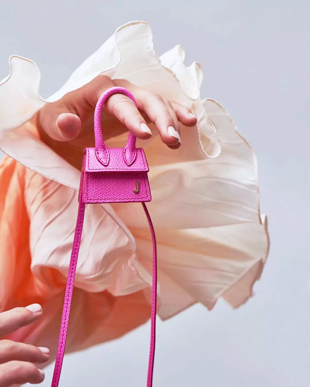 我的胸,我的手指,我的脚腕……都需要一只包包