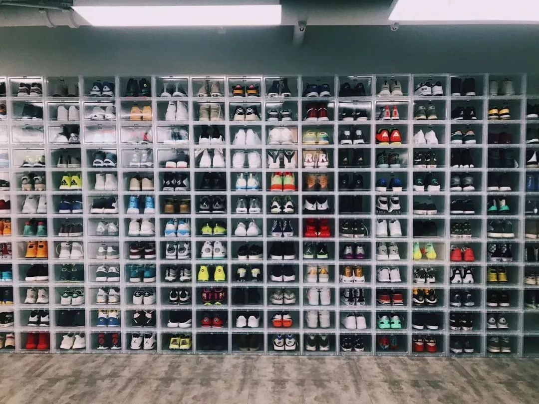 OFFWAY“你花8k买AJ却不买LV，怕是有病吧