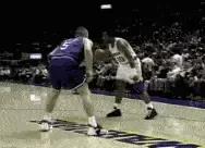 篮球三个简单动作轻松过人,篮球拒绝花哨运球