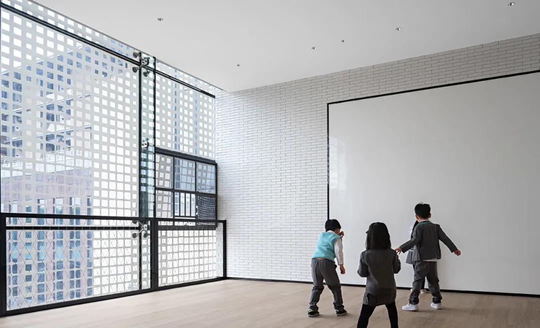 英皇艺术培训学院,英皇艺术培训学校