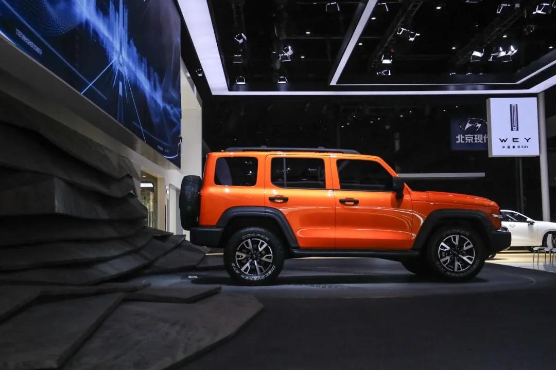 推荐履带式坦克,轮式和新型履带式的坦克