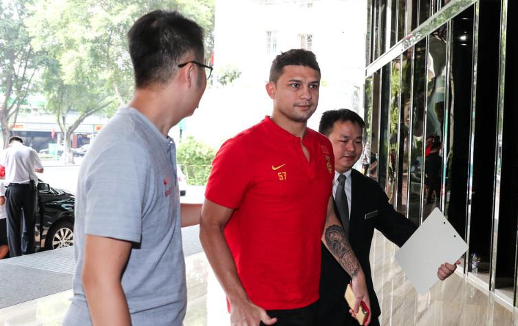 艾克森首次为国足出战,艾克森在国足训练了吗