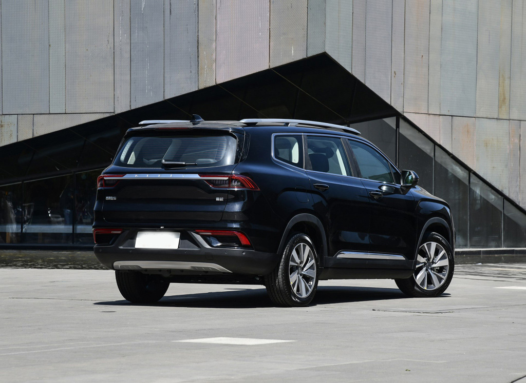 吉利豪越1.8t加92号油好还是95号,长安cs75plus和吉利豪越哪个好