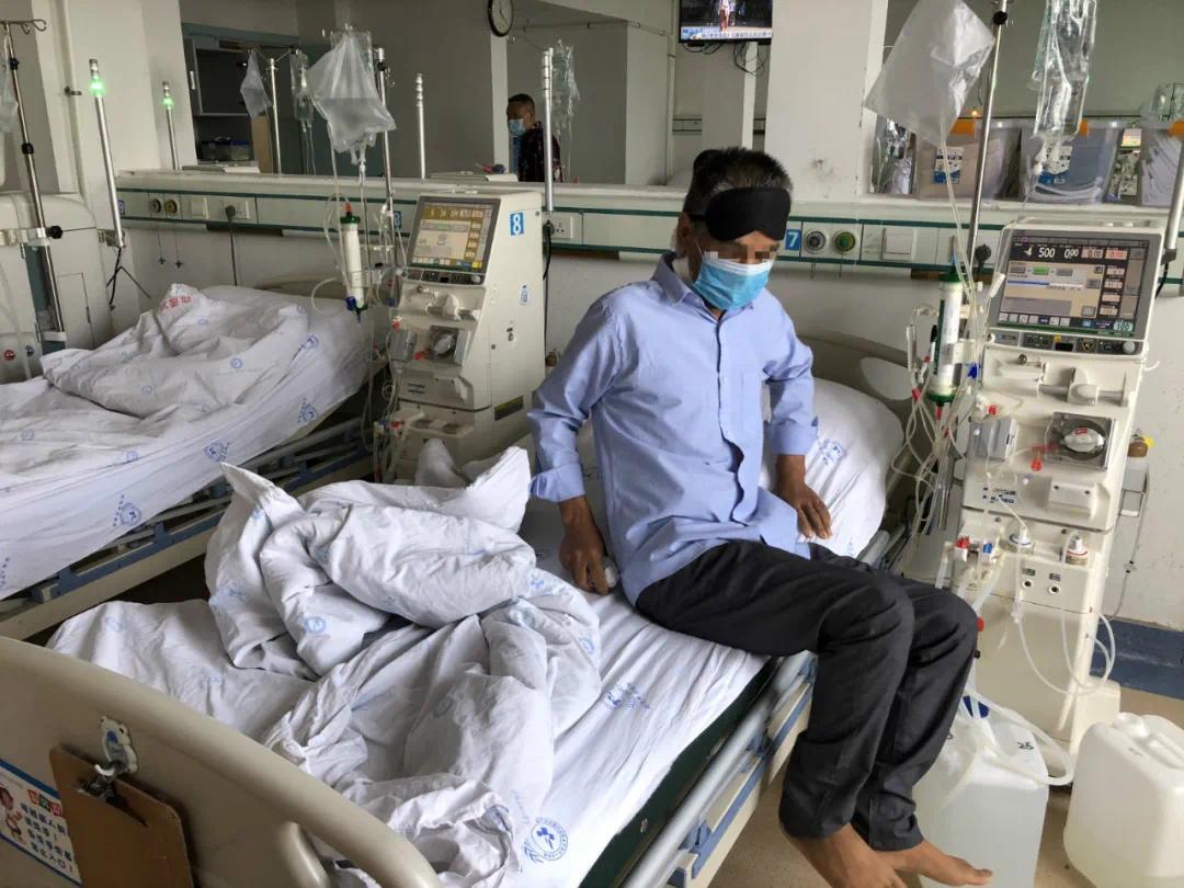 小伙因未拿到毕业证流浪8年,一张毕业证引发流浪人生完整版