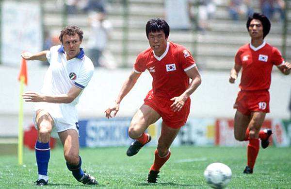 韩国球星孙兴慜十佳球,韩国球星孙兴民欧冠进球