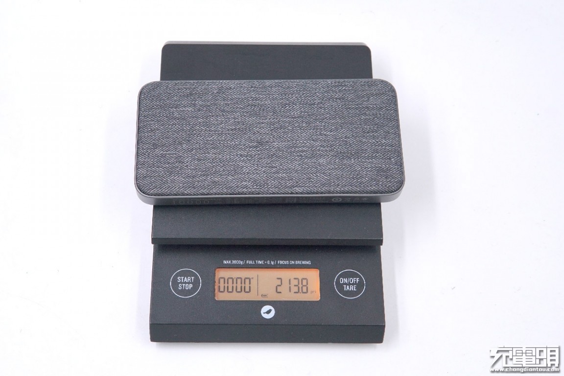 苹果原装快充和认证的紫米快充,紫米10000毫安尊享版拆解