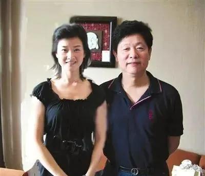还记得唱《辣妹子》的*祖英宋**吗,她如今过得怎么样?