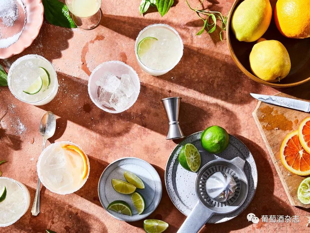 十大好喝的鸡尾酒推荐,冬天来了喝这几款鸡尾酒最尽兴
