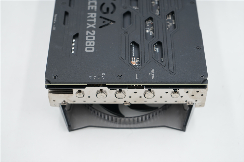 科技以灯为本，3600X+B450+BMR-24水冷+大水牛铁血战士机箱装机秀