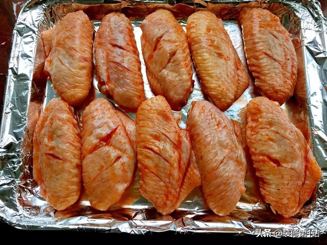 你用一张纸打开自家的防盗门吗,你家的门锁够安全么