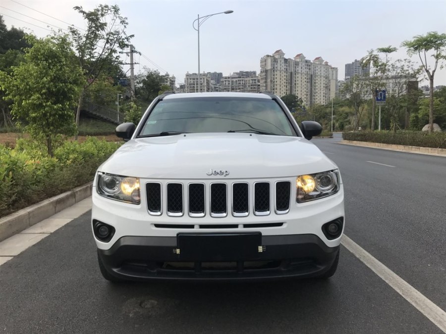 2014款jeep指南者进口二手怎么样,jeep指南者2014款两驱是前驱后驱