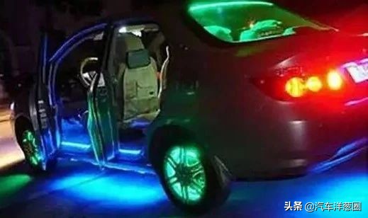 情人节开车接女朋友,情人节堵车女朋友要分手