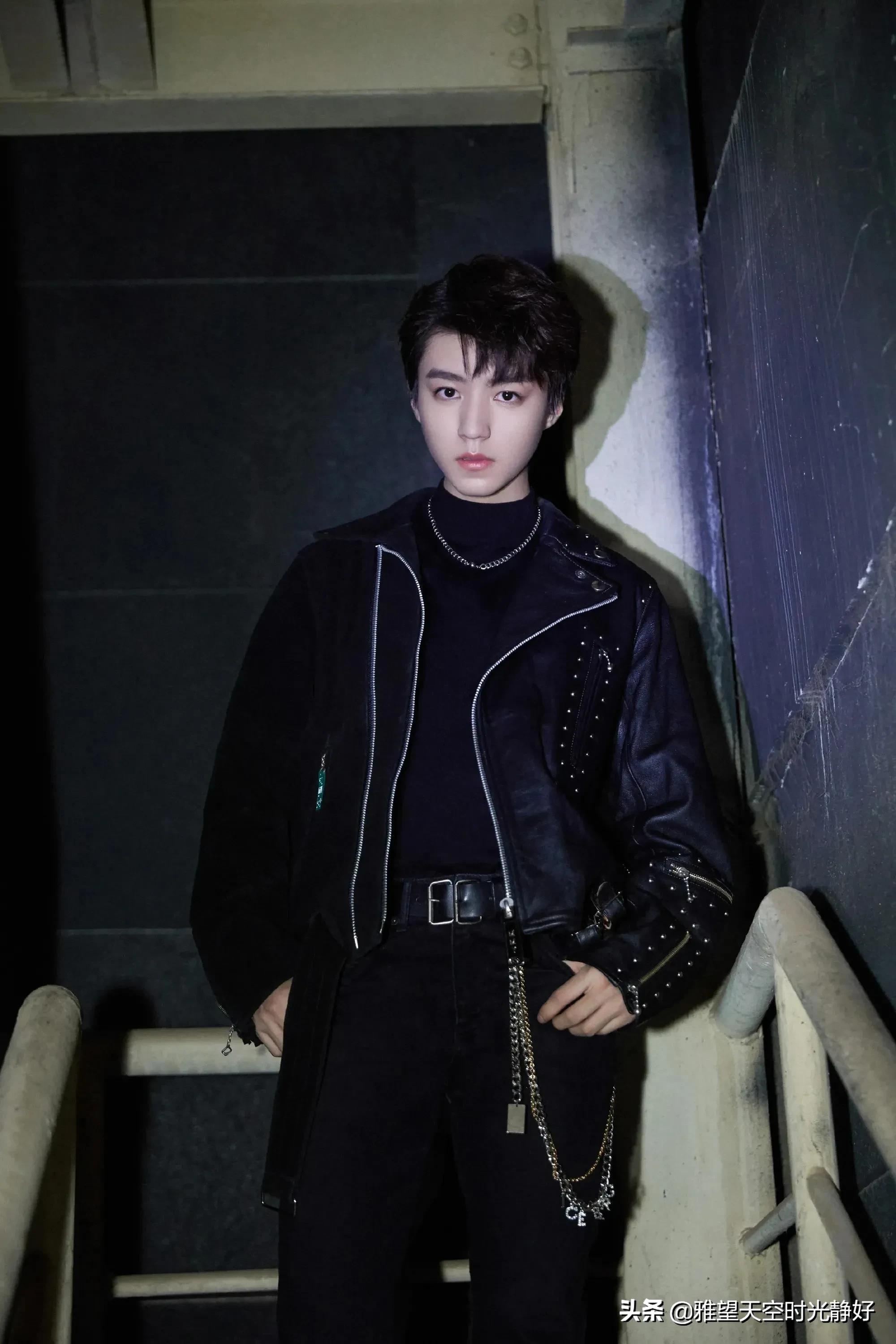 秋冬男星皮衣穿搭,男明星皮衣外套搭配