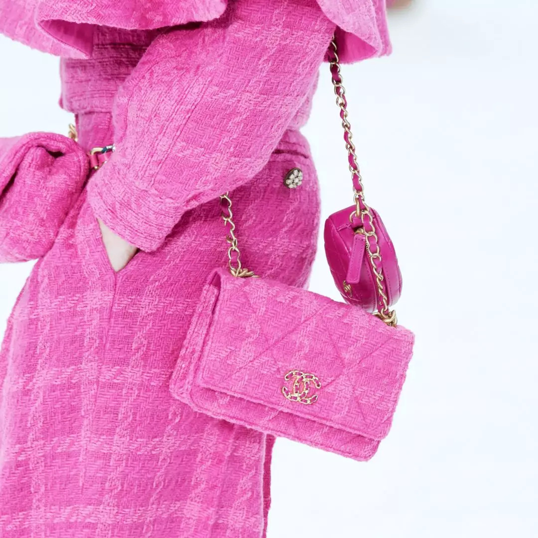 买一送一的背包,买一送一背法