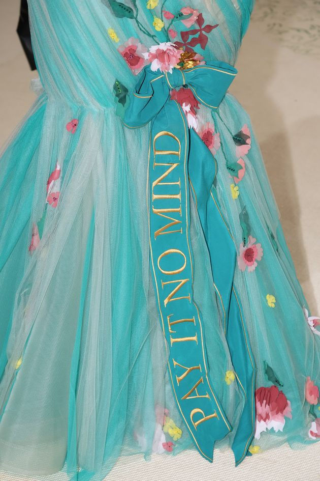 谷爱凌metgala红毯2021,红毯经典造型metgala