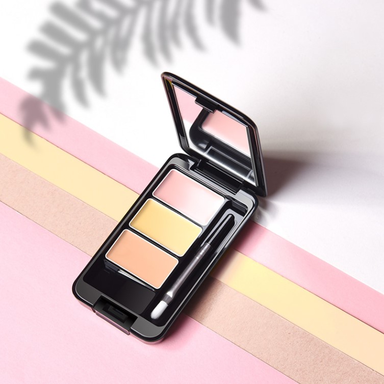 先上粉底还是遮瑕,先上粉底还是先画遮瑕