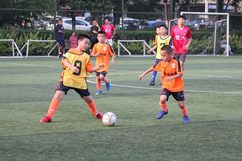 四川南充澳航小球员,南充奥航陈宇航