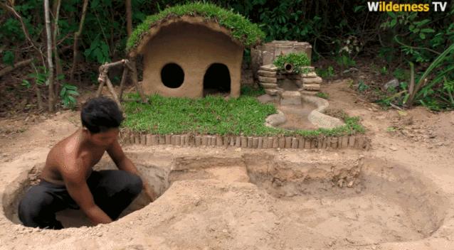 小哥哥徒手建房子,小伙为流浪狗打造温馨的城堡