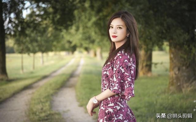 赵薇拍少林足球琼瑶,琼瑶对还珠格格的态度