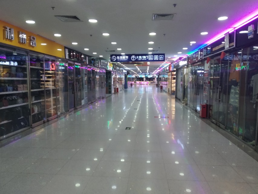 拱北地下商场购物攻略,拱北地下商场买衣服便宜吗