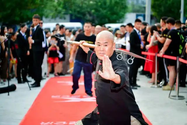 田野又有新动作？自曝3月底赴昆明拍戏，7月份有比赛打非洲选手