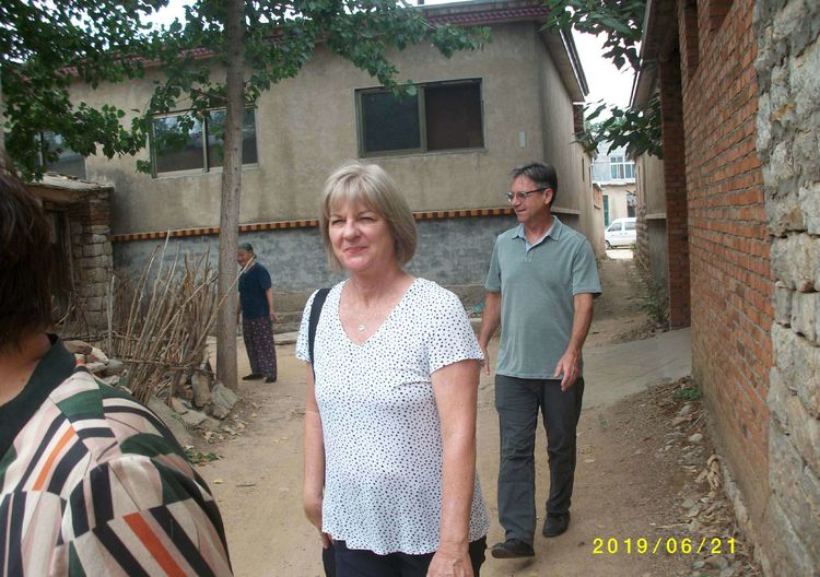 外国游客夸赞中国,外国友人赞美中国