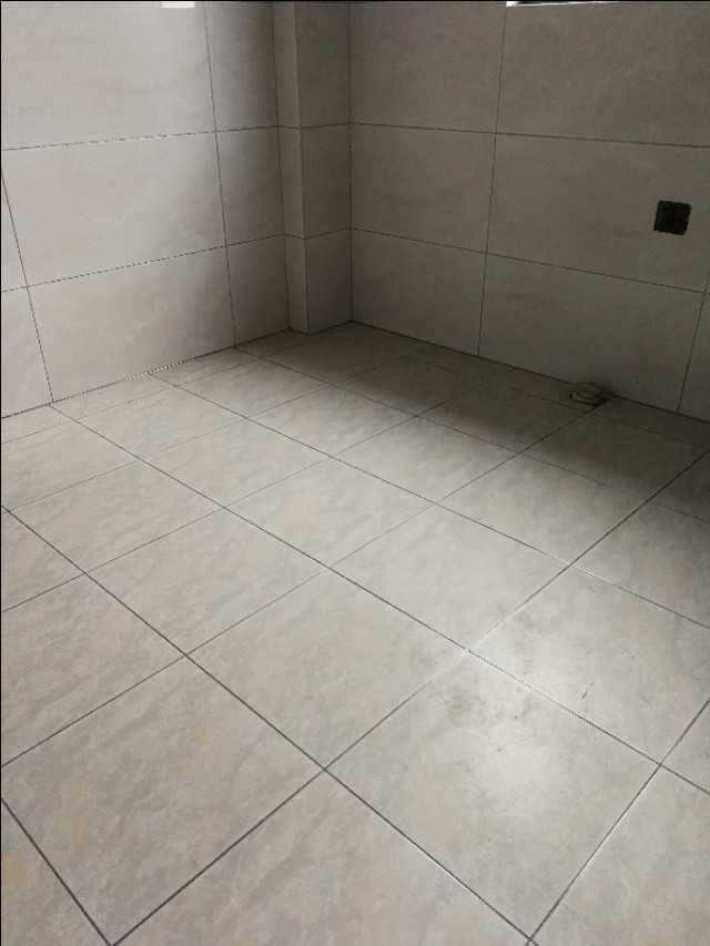 做美缝和不做美缝地砖缝隙的大小,美缝瓷砖缝要处理到什么程度