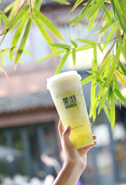 它是茶饮界隐形“黑马”,卖鲜果茶,闷声开出500家门店