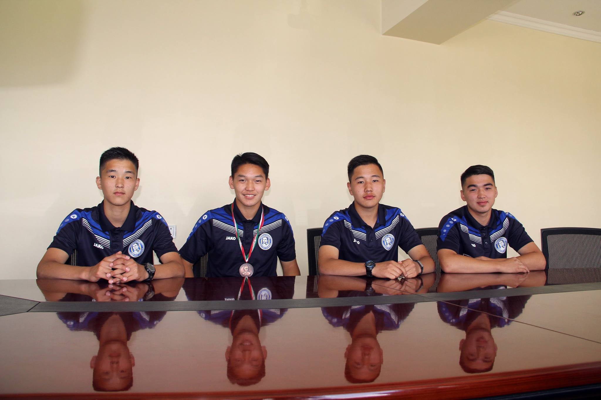 刚刚在世预赛创造历史的亚洲鱼腩,阵中有这样一位U19留洋小将