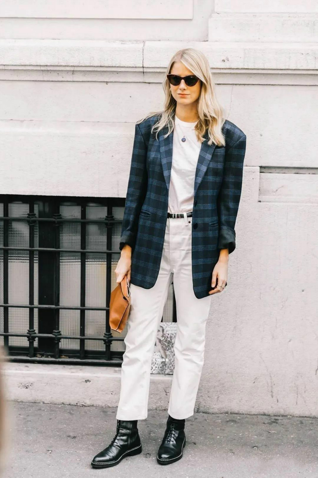 秋冬马丁靴显高显瘦穿搭技巧,短腿粗腿穿马丁靴