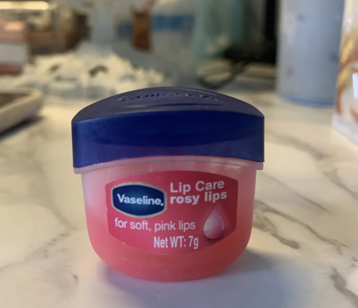 dhc是什么牌子的润唇膏,品牌的润唇膏好用吗