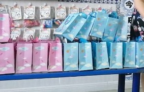 你们再看看书，我再看看你们——谢师恩