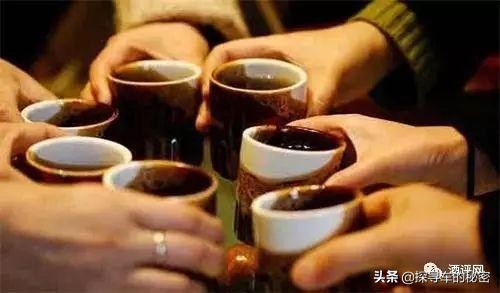 浓香白酒知识简单每日一学,官酝白酒品鉴